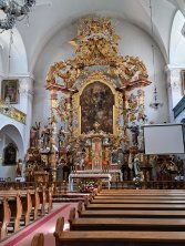 Wnętrze kościoła św. Jana Chrzciciela.