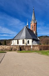 Kościół św. Jadwigi w Miłkowie.