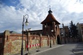 Krosno - dzwonnica przy kościele o. Franciszkanów